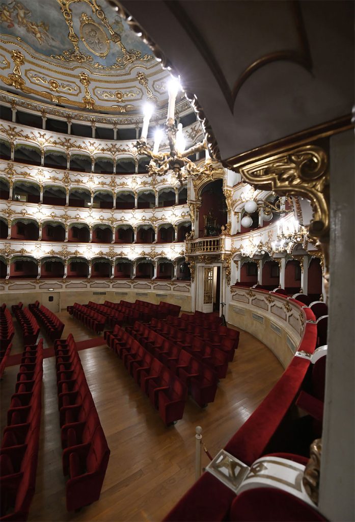 Teatro Piacenza sala interna